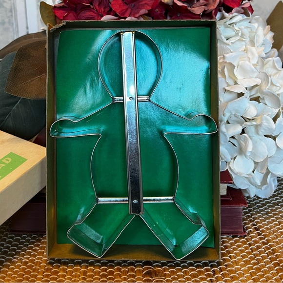 Vintage Snowman “Cooky” Cutter, 8” - Picture 2 of 3